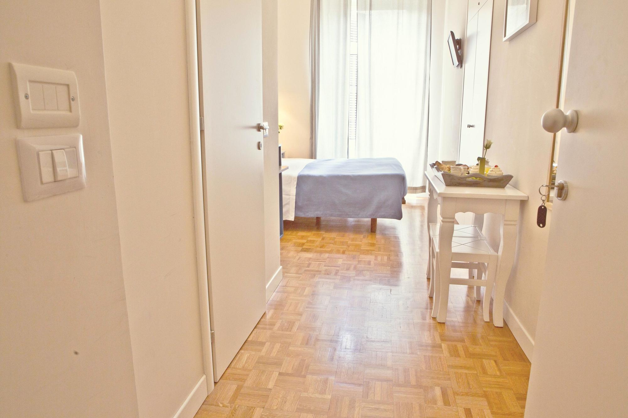 Residenza I Rioni Guesthouse โรม ภายนอก รูปภาพ