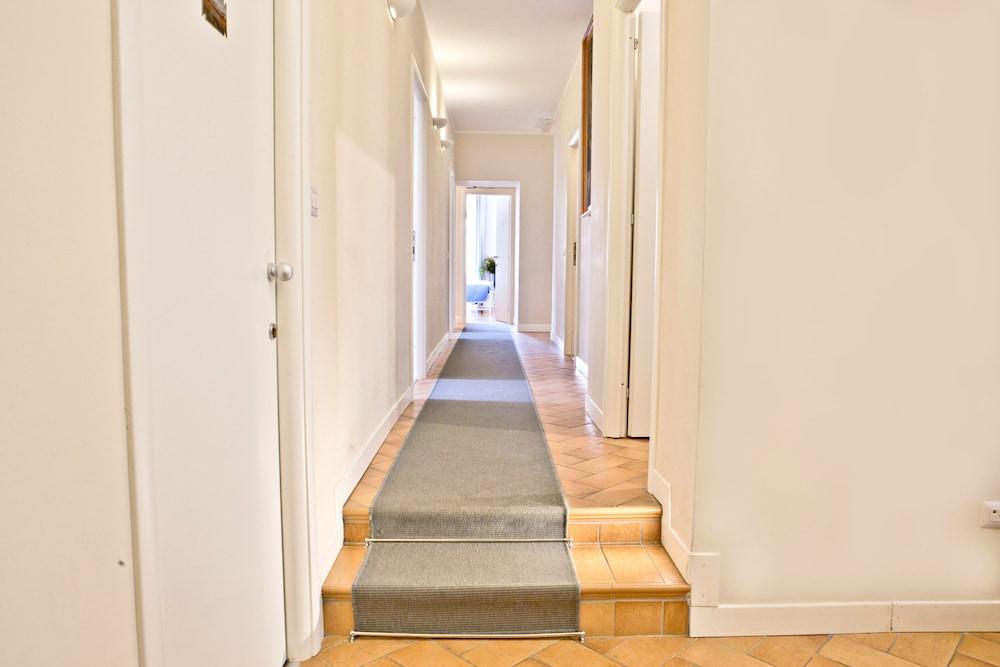 Residenza I Rioni Guesthouse โรม ภายนอก รูปภาพ