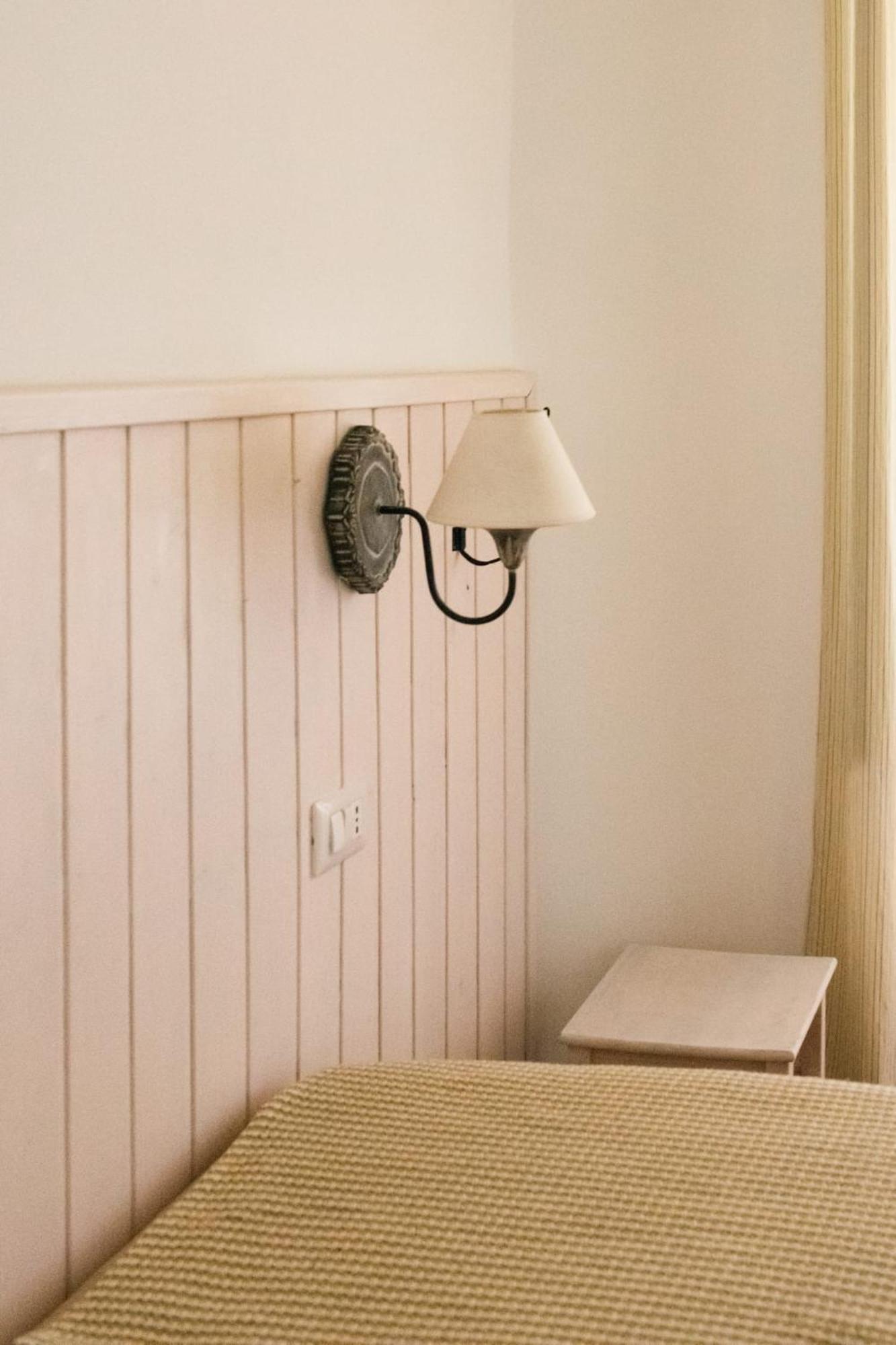 Residenza I Rioni Guesthouse โรม ภายนอก รูปภาพ